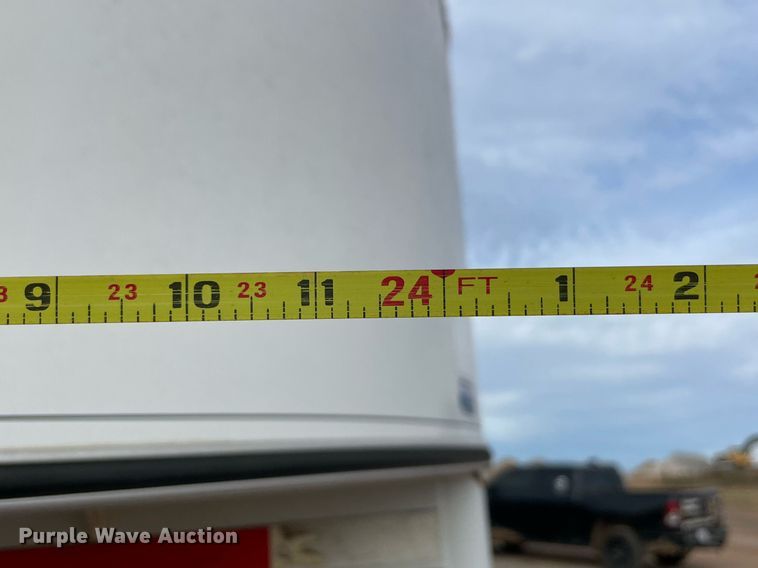 image for item NA9724 2009 Wilson  livestock trailer