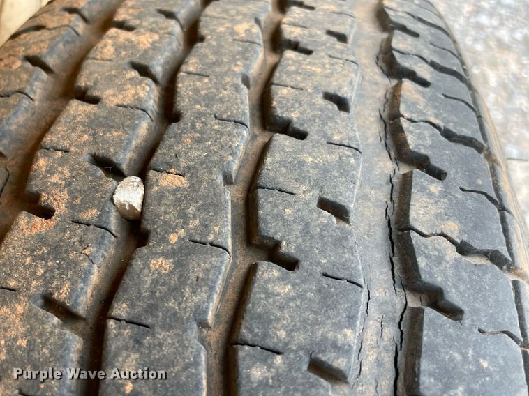 image for item NA9724 2009 Wilson  livestock trailer