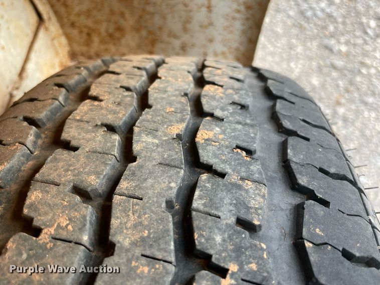 image for item NA9724 2009 Wilson  livestock trailer