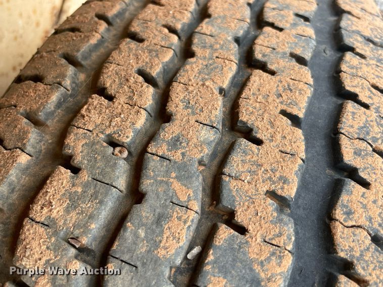 image for item NA9724 2009 Wilson  livestock trailer