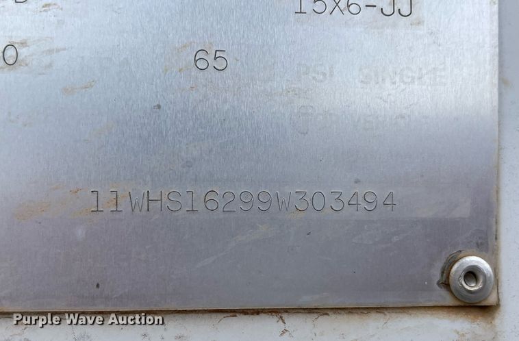 image for item NA9724 2009 Wilson  livestock trailer