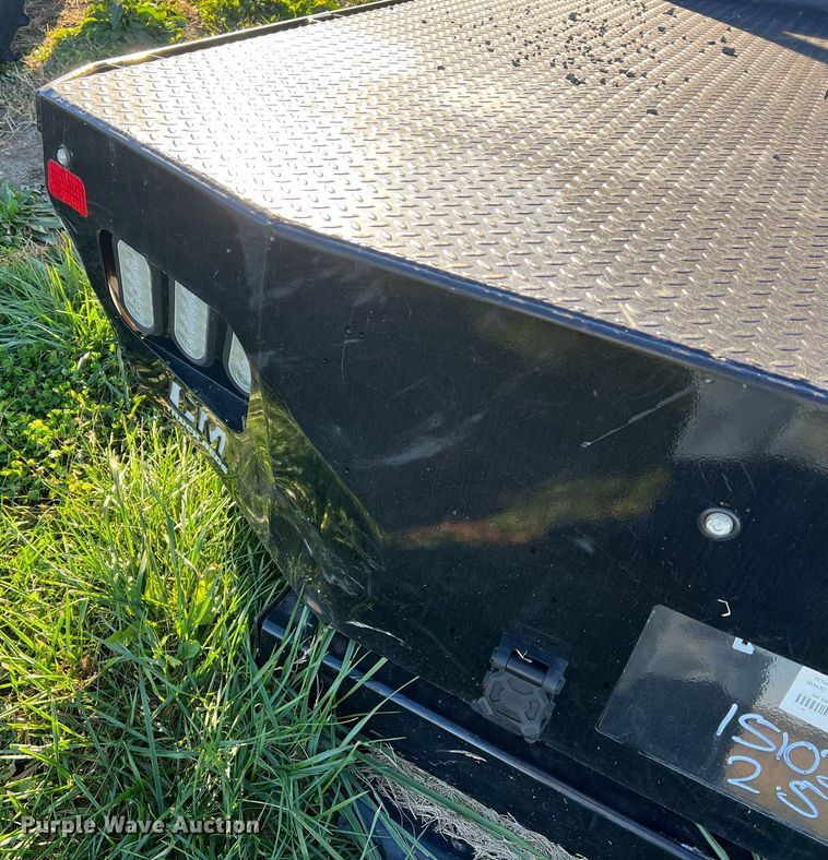 image for item NM9004 CM Truck Beds  flat bed