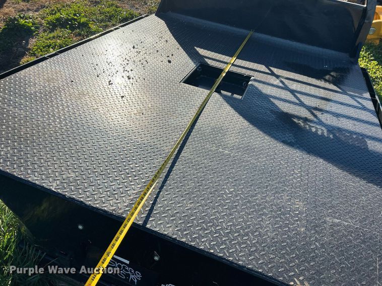 image for item NM9004 CM Truck Beds  flat bed