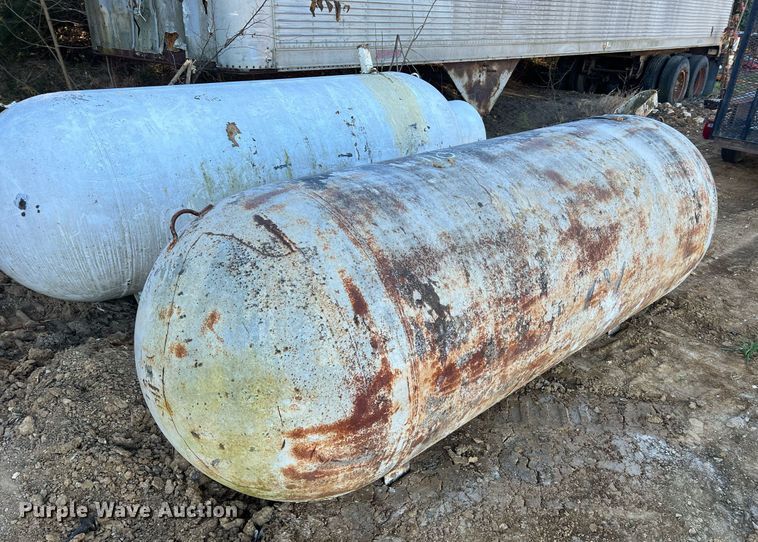 image for item NM9012 (2) propane tanks