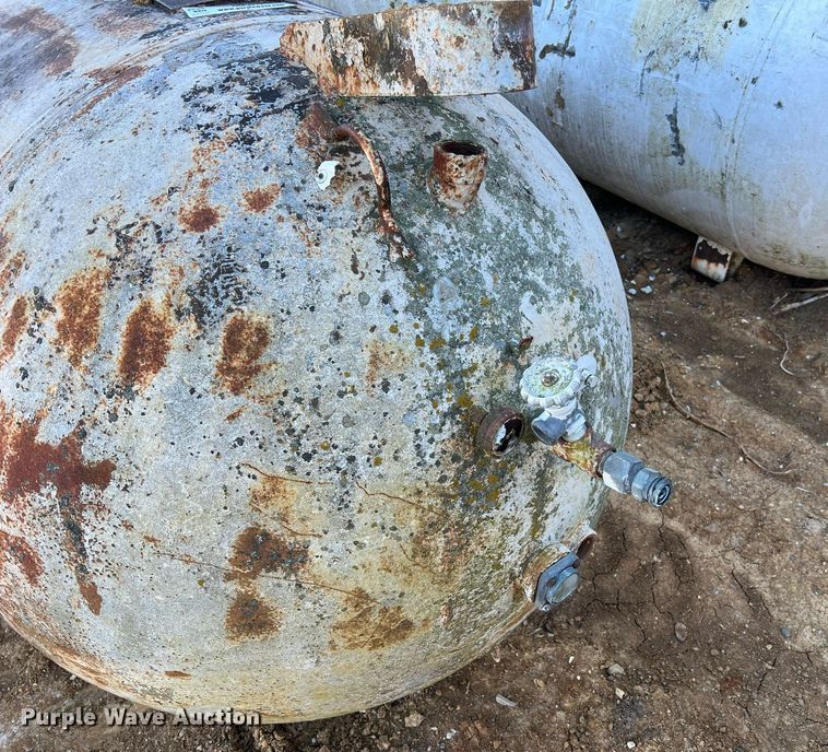 image for item NM9012 (2) propane tanks