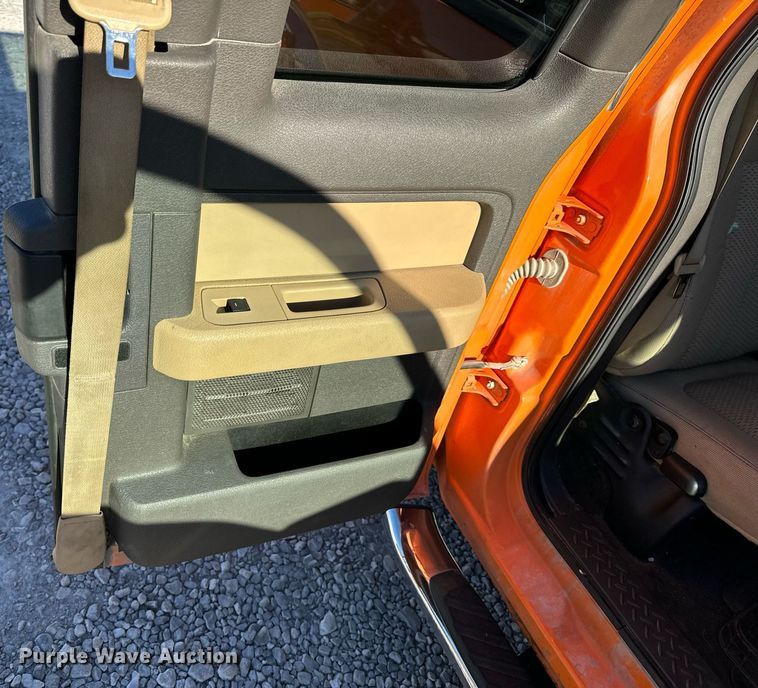 image for item NM9026 2014 Ford F150 XLT  SuperCab pickup truck