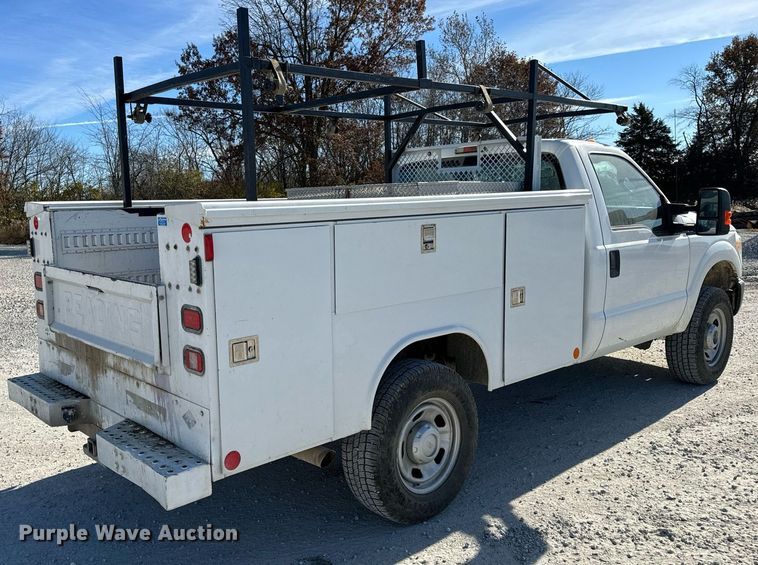 image for item NM9033 2011 Ford F350 Super Duty XL  utility bed pickup truck