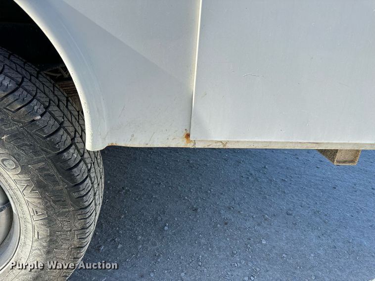 image for item NM9033 2011 Ford F350 Super Duty XL  utility bed pickup truck