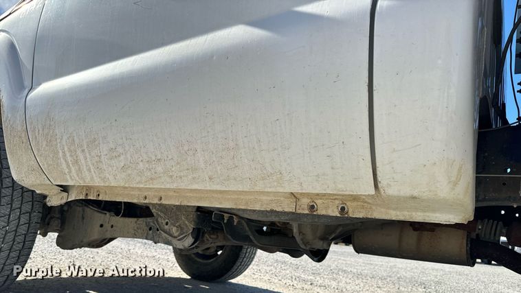 image for item NM9033 2011 Ford F350 Super Duty XL  utility bed pickup truck