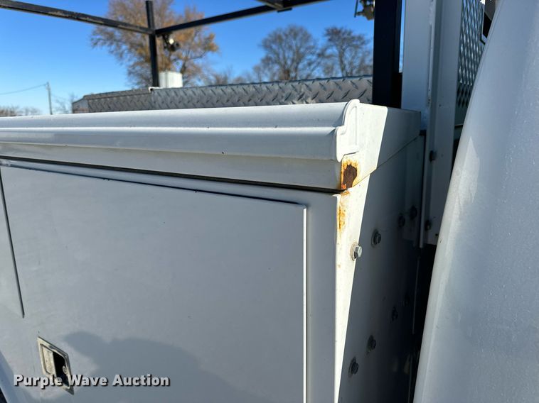 image for item NM9033 2011 Ford F350 Super Duty XL  utility bed pickup truck