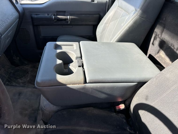 image for item NM9033 2011 Ford F350 Super Duty XL  utility bed pickup truck