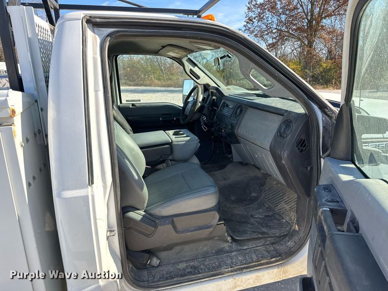 image for item NM9033 2011 Ford F350 Super Duty XL  utility bed pickup truck