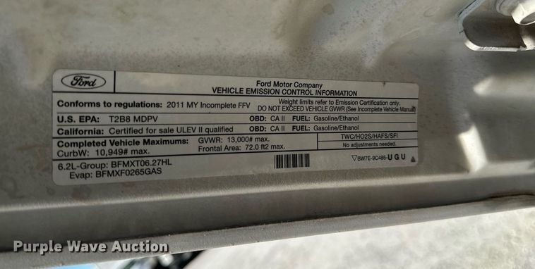 image for item NM9033 2011 Ford F350 Super Duty XL  utility bed pickup truck