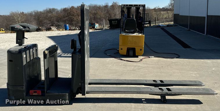 image for item NM9046 Barrett SPXT2W3G80BV  order picker