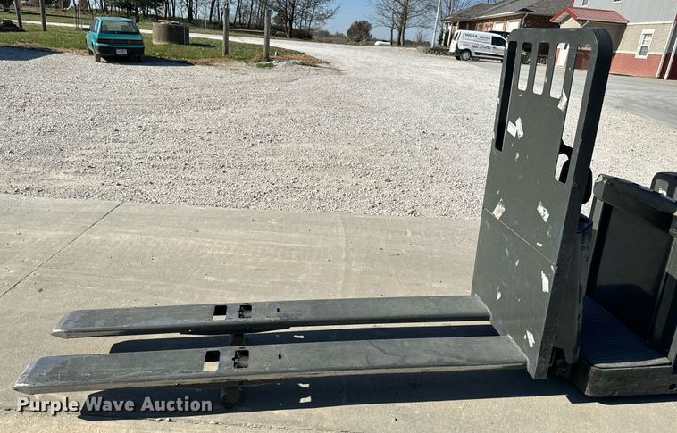 image for item NM9046 Barrett SPXT2W3G80BV  order picker