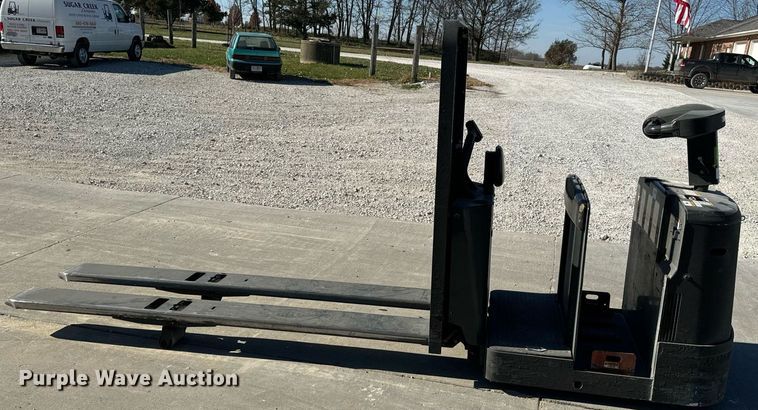 image for item NM9047 Barrett SPXT2W3G80BV  order picker