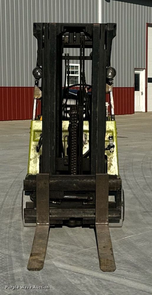 image for item NM9048 Clark GCS25I  forklift