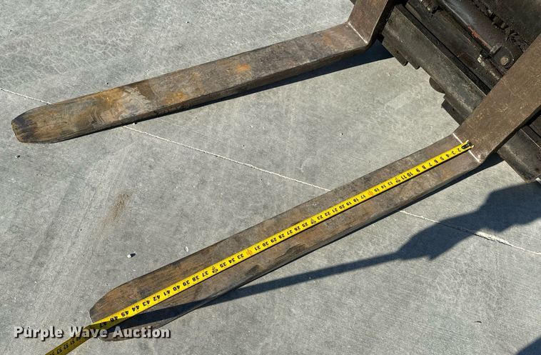 image for item NM9048 Clark GCS25I  forklift