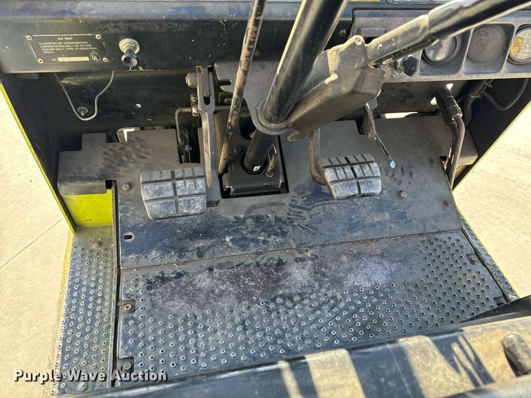 image for item NM9048 Clark GCS25I  forklift