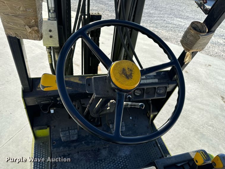 image for item NM9048 Clark GCS25I  forklift