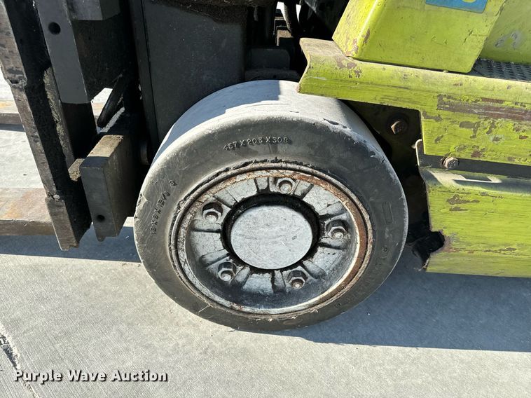 image for item NM9048 Clark GCS25I  forklift