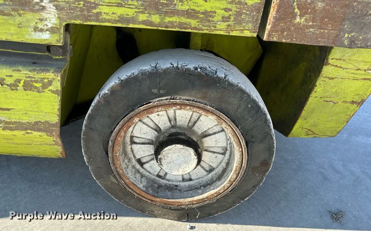 image for item NM9048 Clark GCS25I  forklift