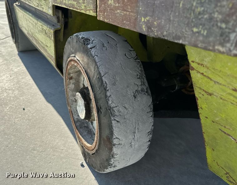 image for item NM9048 Clark GCS25I  forklift