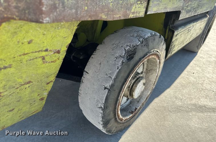 image for item NM9048 Clark GCS25I  forklift