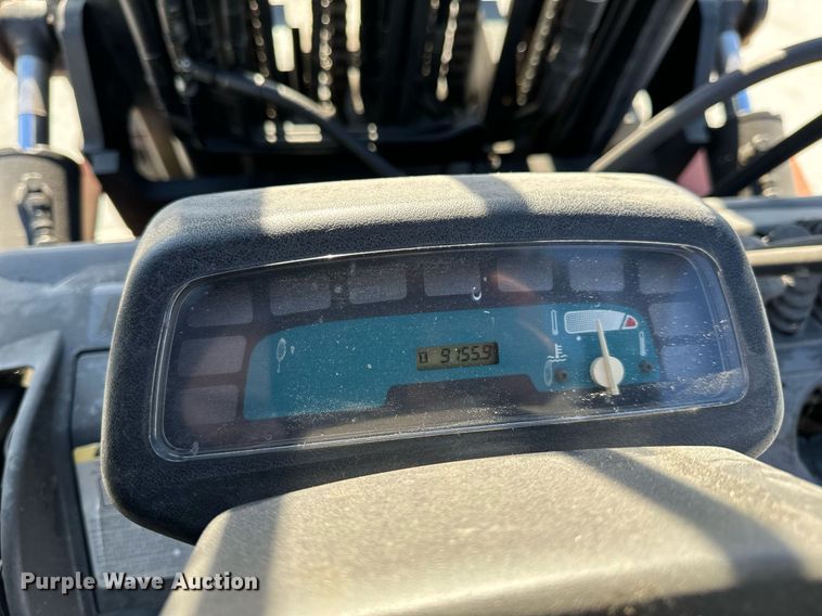 image for item NM9049 2002 Toyota 7FGKU40  forklift