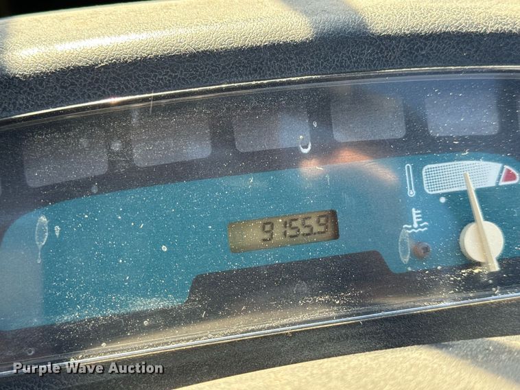 image for item NM9049 2002 Toyota 7FGKU40  forklift