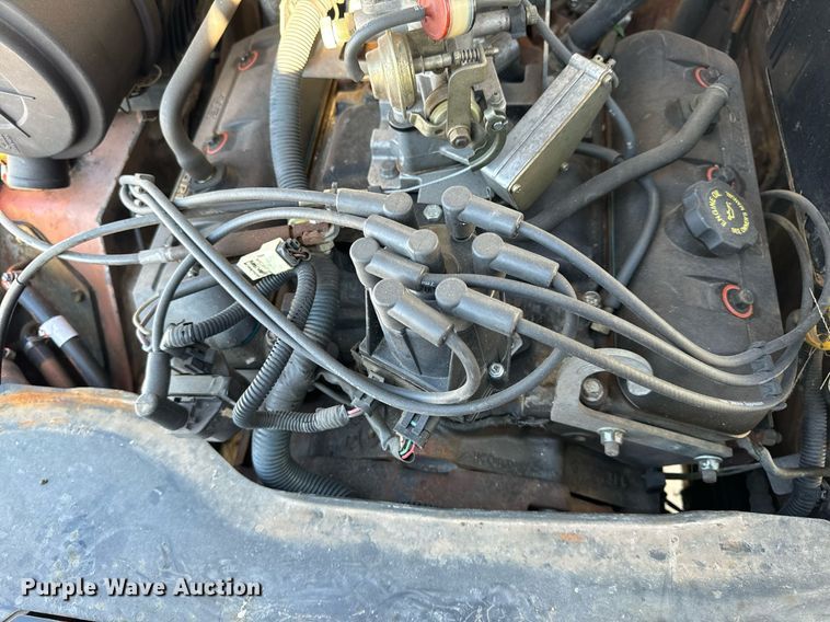 image for item NM9049 2002 Toyota 7FGKU40  forklift