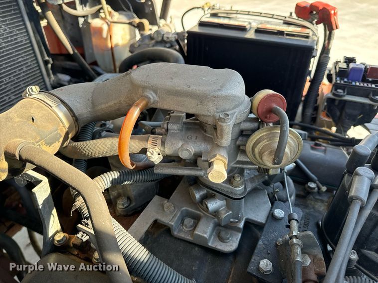 image for item NM9049 2002 Toyota 7FGKU40  forklift