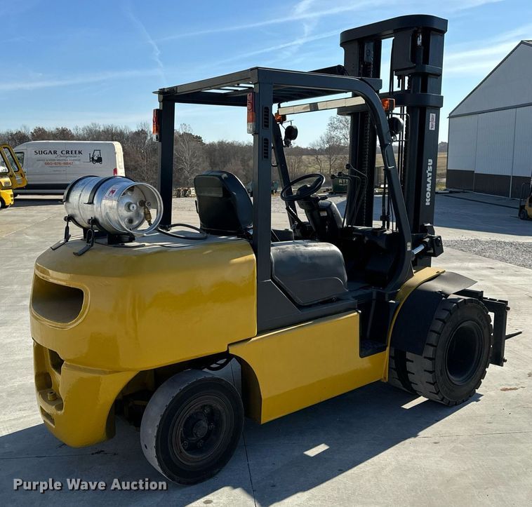 image for item NM9050 Komatsu FG45T-8  forklift