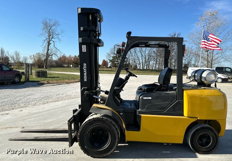 image for item NM9050 Komatsu FG45T-8  forklift