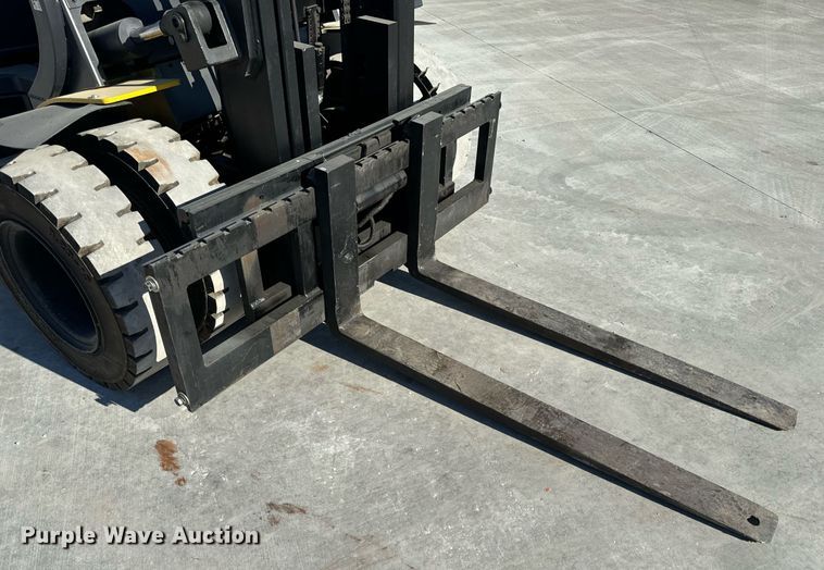 image for item NM9050 Komatsu FG45T-8  forklift