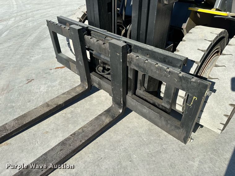 image for item NM9050 Komatsu FG45T-8  forklift