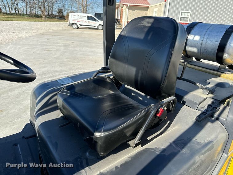 image for item NM9050 Komatsu FG45T-8  forklift