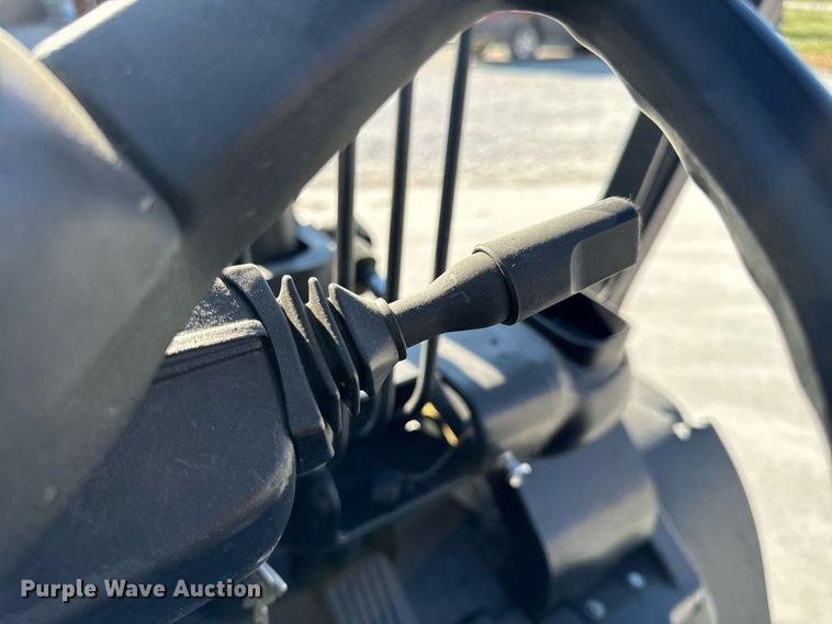 image for item NM9050 Komatsu FG45T-8  forklift