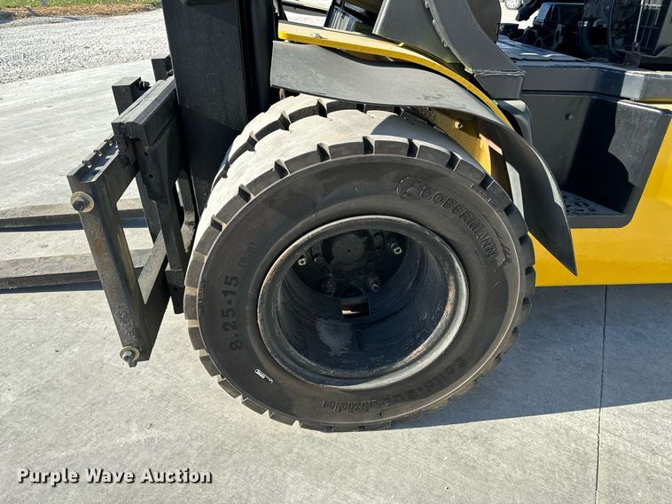 image for item NM9050 Komatsu FG45T-8  forklift