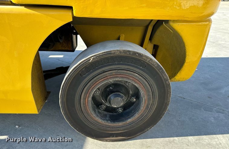 image for item NM9050 Komatsu FG45T-8  forklift