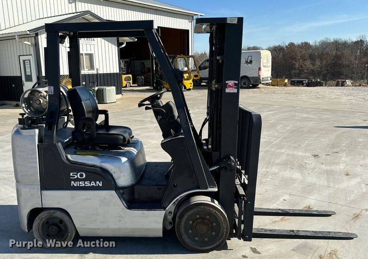 image for item NM9051 Nissan 50  forklift