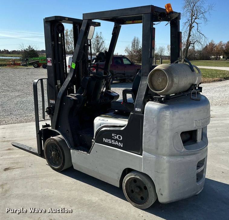 image for item NM9051 Nissan 50  forklift