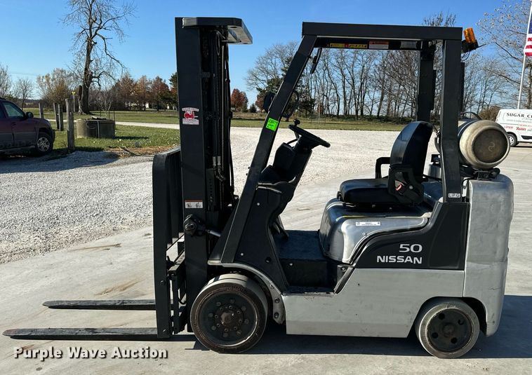 image for item NM9051 Nissan 50  forklift