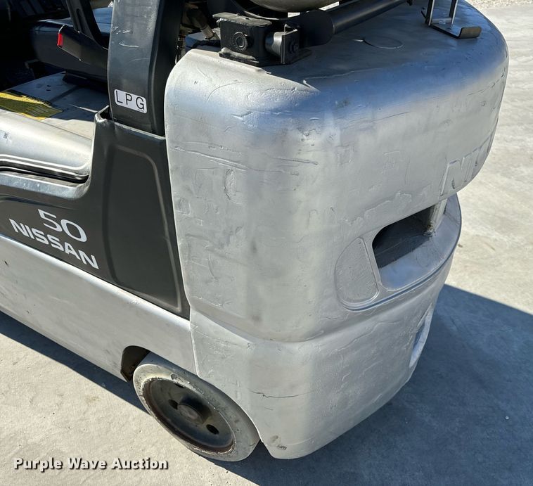 image for item NM9051 Nissan 50  forklift