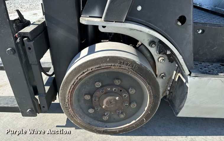 image for item NM9051 Nissan 50  forklift