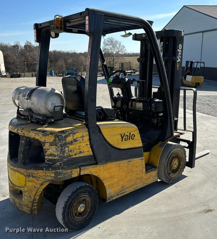 image for item NM9052 Yale GLP050VXEVSE084  forklift