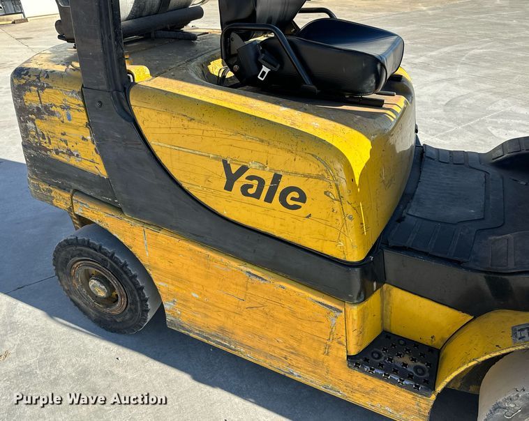 image for item NM9052 Yale GLP050VXEVSE084  forklift