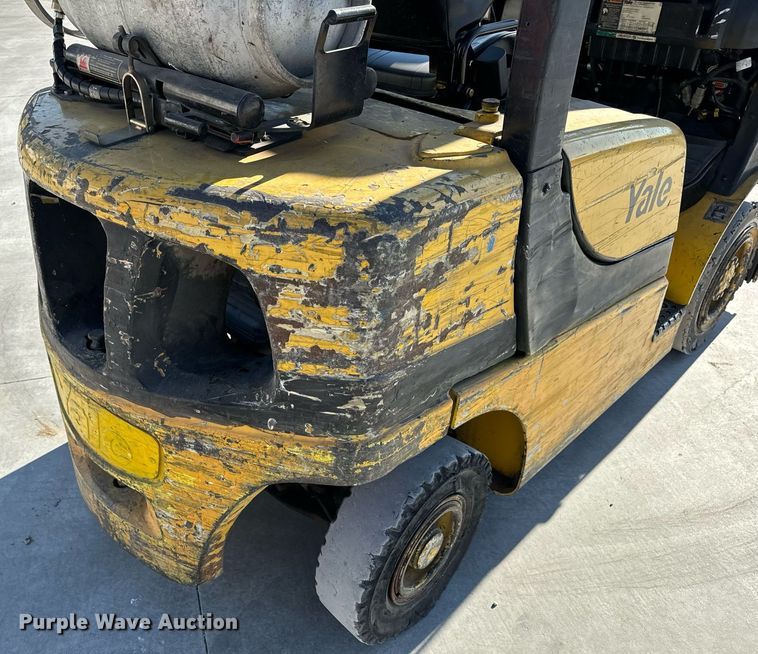image for item NM9052 Yale GLP050VXEVSE084  forklift