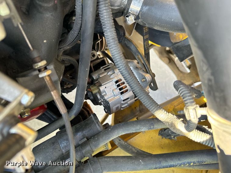 image for item NM9052 Yale GLP050VXEVSE084  forklift