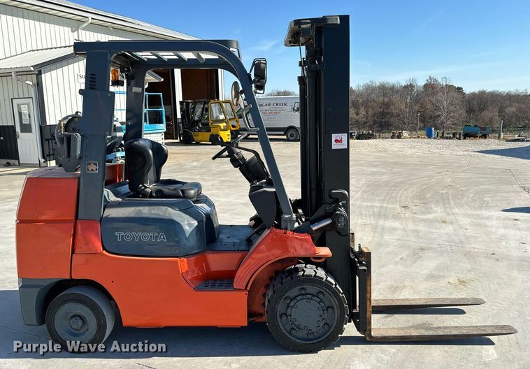 image for item NM9053 Toyota 7FGCU35  forklift